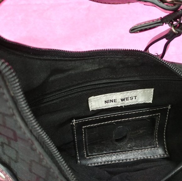 Classic Nine West Black Handbag/Purse - Picture 5 of 8